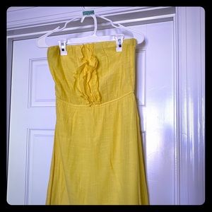 Yellow strapless dress